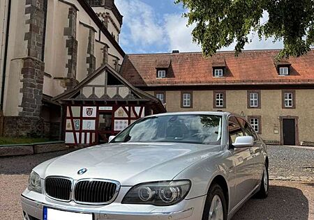 BMW 730i 730 Baureihe 7 Scheckheftgepflegt bei