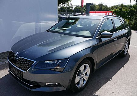 Skoda Superb Combi 2.0 TDI DPF DSG AMBITION 4x4*NAVI*XENON*PDC*