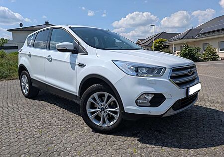 Ford Kuga 1.5 EcoBoost Titanium, kaum km, *TOP*