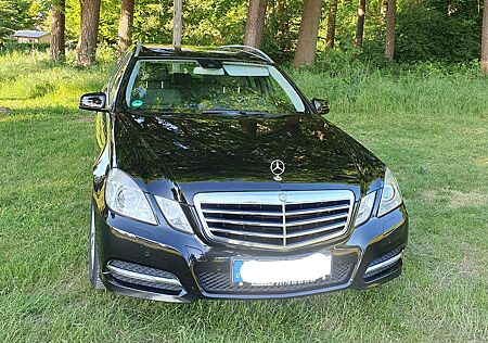 Mercedes-Benz E 200 T CDI DPF BlueEFFICIENCY