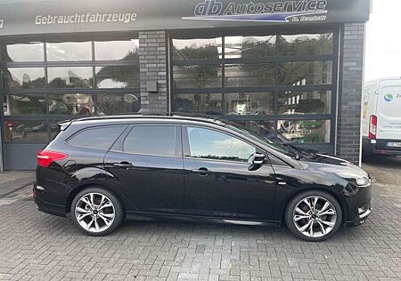 Ford Focus Turnier ST-Line