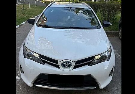 Toyota Auris Touring Sports 1.8 Hybrid