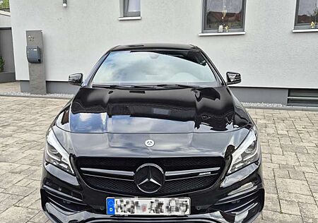 Mercedes-Benz CLA 45 AMG 4Matic - all black - 2fach AMG Räder