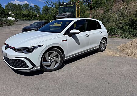 VW Golf GTI Volkswagen BlueMotion Technology DSG Clubsport