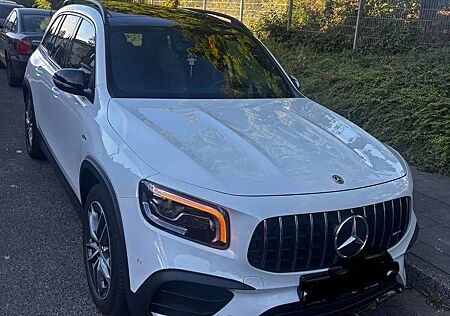 Mercedes-Benz GLB 35 AMG 4Matic Speedshift DCT 8G