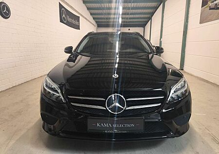 Mercedes-Benz C 300 T-Modell NIGHT PAKET+PANORAMA+AMBIENTE+AHK