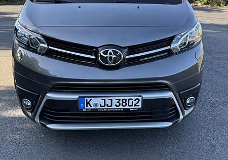 Toyota Pro Ace Proace 2,0-l-D-4D L2 (8-Si.) Verso Family