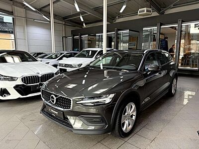 Volvo V60 Cross Country B5 AWD LED Pano AHK