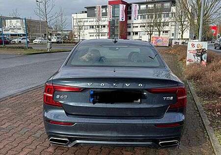 Volvo S60 T5 R Design