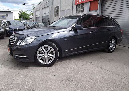 Mercedes-Benz E 250 CGI BlueEfficiency Autom, Navi, Leder