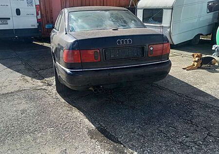 Audi A8 3.7