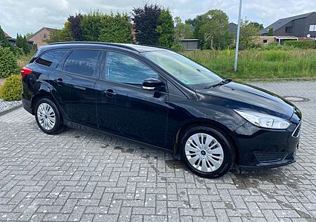 Ford Focus Turnier 1.0 EcoBoost Start-Stopp-System Tren