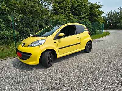 Peugeot 107 107  3-Türer 70 Filou