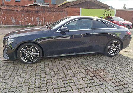 Mercedes-Benz E 200 CGI Coupe 9G-tronic AMG LIne+LED+NAVI+SHZ