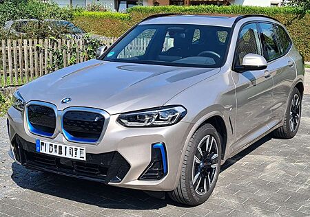 BMW iX3 Inspiring