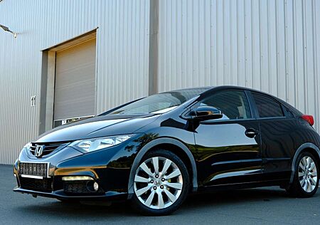 Honda Civic 2.2 DTEC I-DTEC Sport/gepflegt/R.Kamera