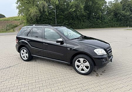 Mercedes-Benz ML 300 CDI 4Matic 7G-TRONIC DPF BlueEFFICIENCY