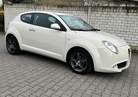 Alfa Romeo MiTo 1.4 NEU ALLWETTER REIFEN / TÜV BIS 05.2027