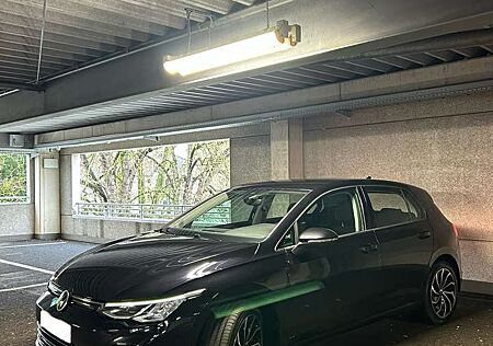 VW Golf Volkswagen 1.0 TSI OPF United