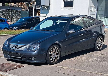 Mercedes-Benz C 220 C -Klasse Sportcoupe CDI * Navi/Pano