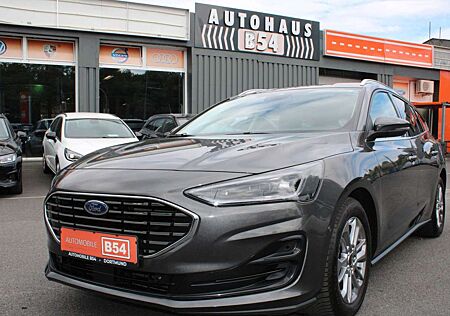 Ford Focus Turnier Titanium X/NAVI/LED/PDC/KAM/1HAND