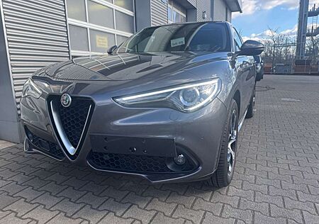 Alfa Romeo Stelvio Lusso Ti Q4