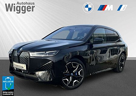 BMW iX M60/HUD/AHK/Pano/Navi/Leder/Bowers & Wilkins