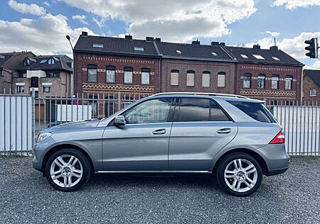 Mercedes-Benz ML 350 4MATIC TÜV & AU & SERVICE NEU EL.Anhängerkupplun