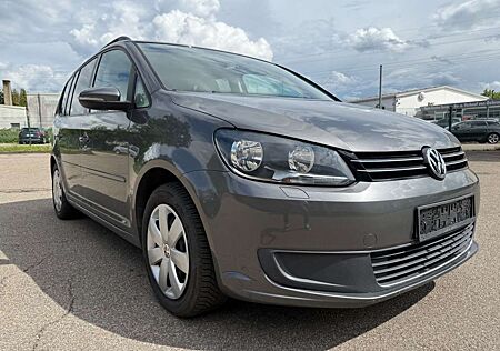 VW Touran Volkswagen Comfortline / 7-Sitzer