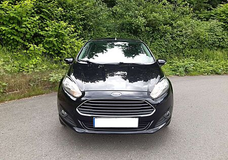 Ford Fiesta 1.4 TITANIUM LPG BENZIN 1.HAND KLIMA