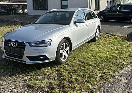 Audi A4 gebraucht kaufen Audi A4 Attraction