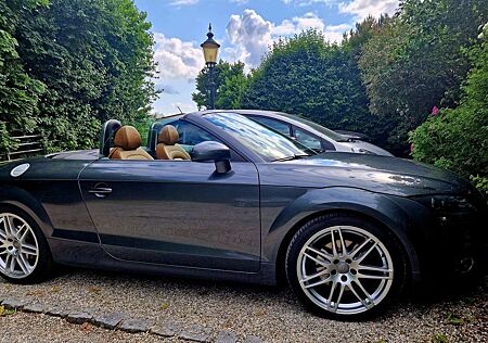 Audi TT Roadster 2.0 TFSI Exlusiv