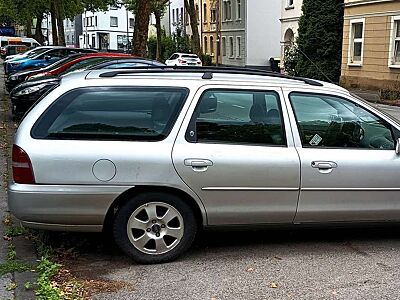 Ford Mondeo Mondeo Turnier 16V Ghia