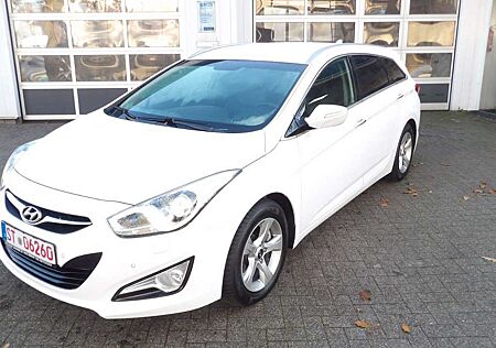 Hyundai i40 cw Style*Navi*Leder*SHZ*GRA*
