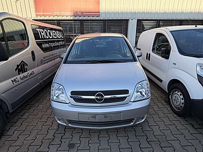 Opel Meriva 1.6 16V Easytronic (Essentia)