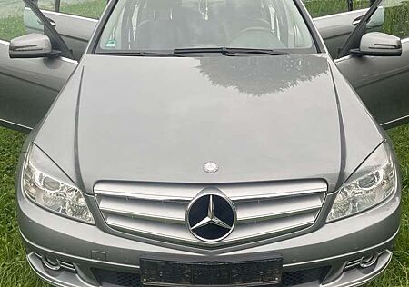 Mercedes-Benz C 220 CDI DPF AutomatikBlueEFFICIENCY SPORT EDITIO