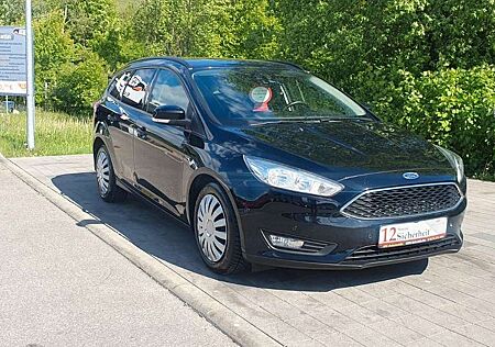 Ford Focus Turnier Business*NAVI*RFK*SHZ*PDC*LHZ*TEMP
