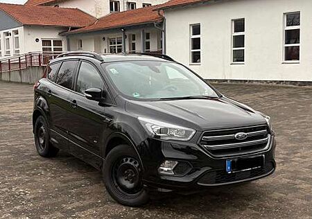 Ford Kuga 2.0 TDCi 4x4 ST-Line