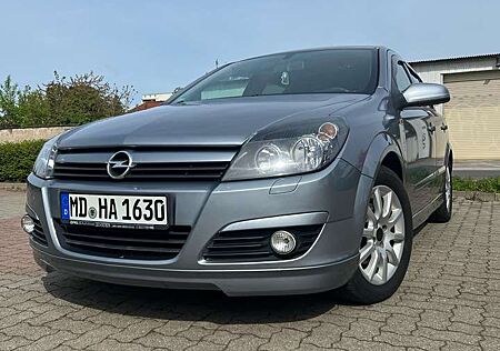 Opel Astra 1.6 Cosmo Sportpacket