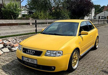 Audi S3 1.8 T quattro