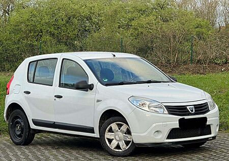 Dacia Sandero 1.2 16V Laureate Tüv Neu