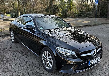 Mercedes-Benz C 220 d Coupe 9G-TRONIC