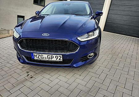 Ford Mondeo 2.0 EcoBoost Start-Stopp Autom. Titanium