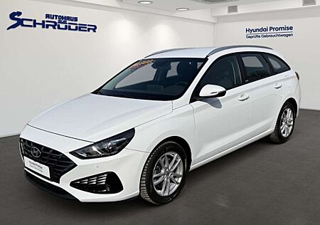Hyundai i30 1.6 CRDi TREND NAVI-P+ACAA+SHZ+KAMERA