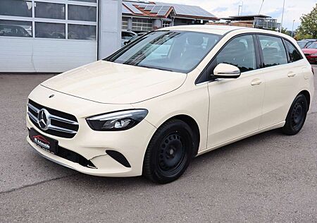 Mercedes-Benz B 180 d 8G-DCT Leder_Navi_LED_Kamera_Distronic