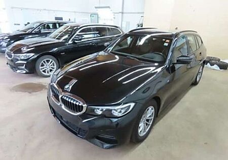 BMW 320 i M Sport Aut. HuD Kamera Stop&Go Navi+