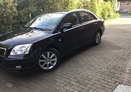 Toyota Avensis +1.8+Liftback