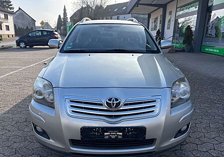 Toyota Avensis Kombi 1.8 Travel*1 HAND*NAVI *AHK*