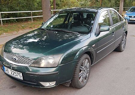 Ford Mondeo 1.8 Ghia