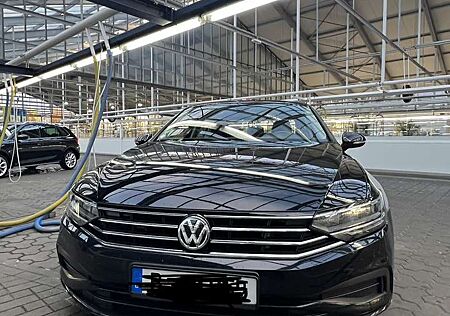 VW Passat gebraucht kaufen VW Passat Volkswagen Basis